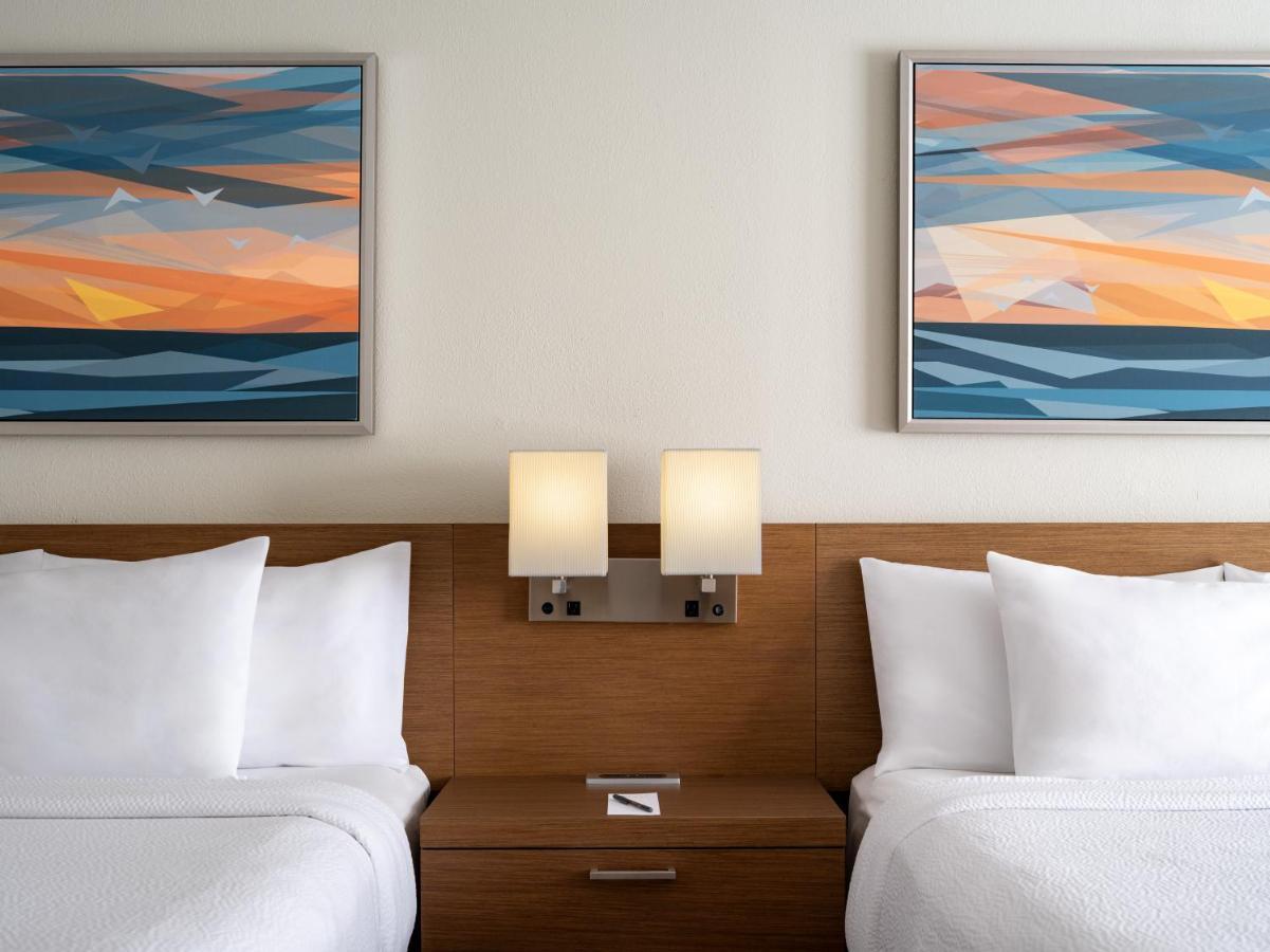 Courtyard By Marriott - Naples Ξενοδοχείο Εξωτερικό φωτογραφία