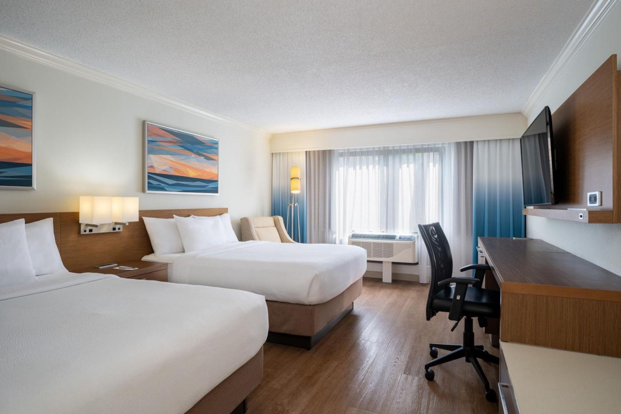 Courtyard By Marriott - Naples Ξενοδοχείο Εξωτερικό φωτογραφία