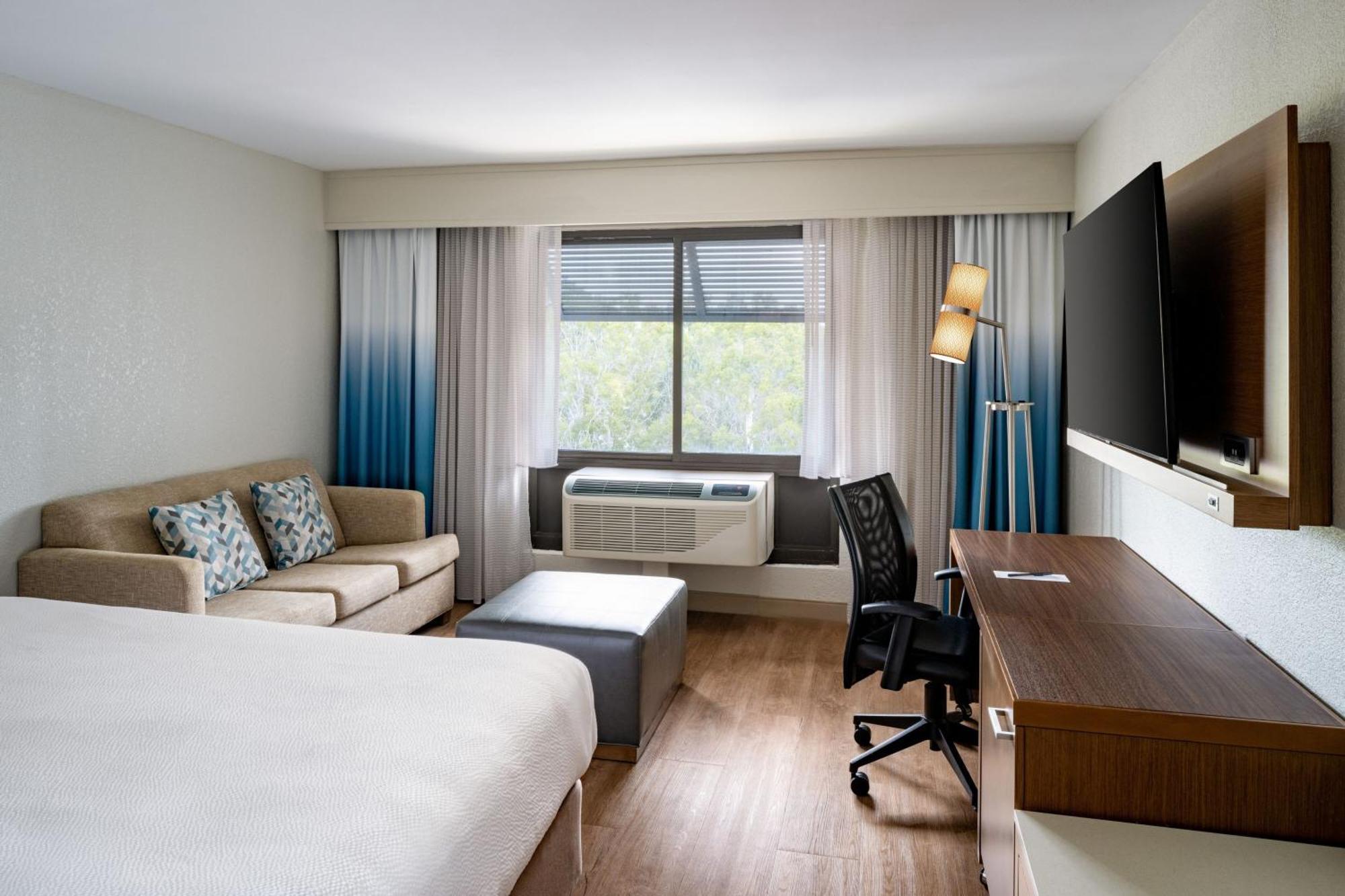 Courtyard By Marriott - Naples Ξενοδοχείο Εξωτερικό φωτογραφία