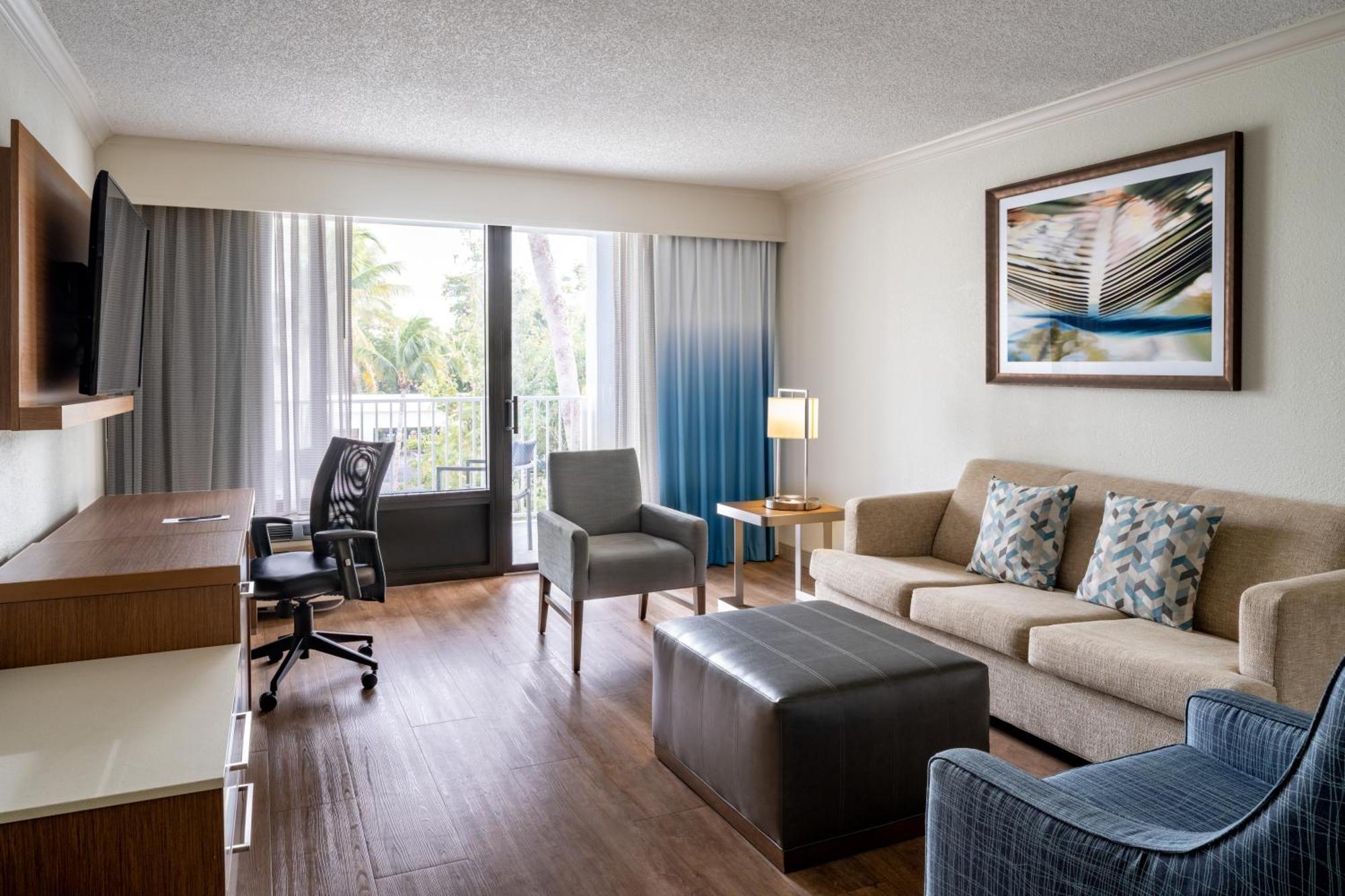Courtyard By Marriott - Naples Ξενοδοχείο Εξωτερικό φωτογραφία