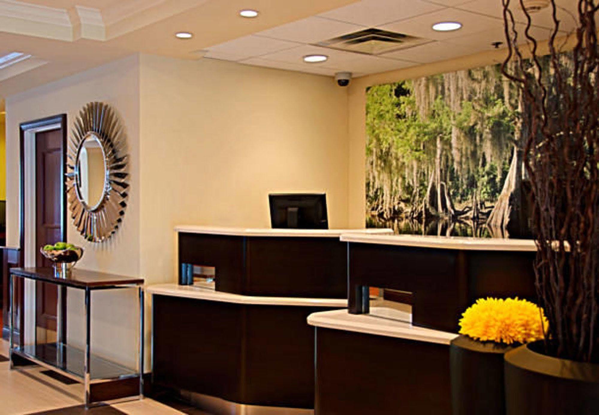 Courtyard By Marriott - Naples Ξενοδοχείο Εξωτερικό φωτογραφία