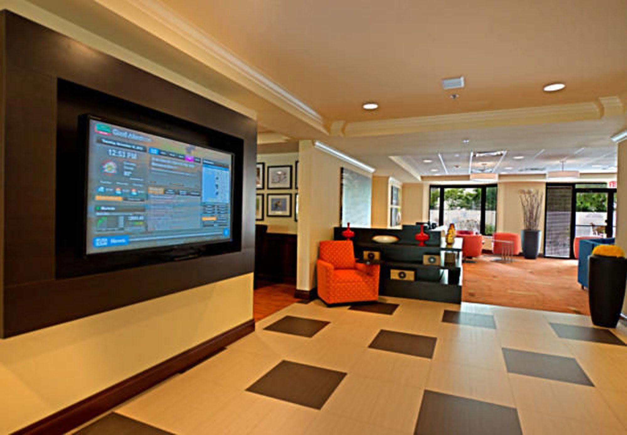Courtyard By Marriott - Naples Ξενοδοχείο Εσωτερικό φωτογραφία